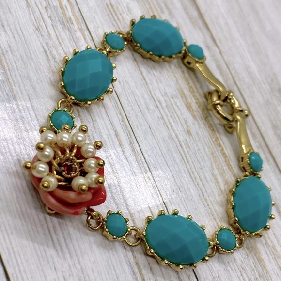 NEW Attic Treasure Beaded Bracelet - Picture 5 of 10